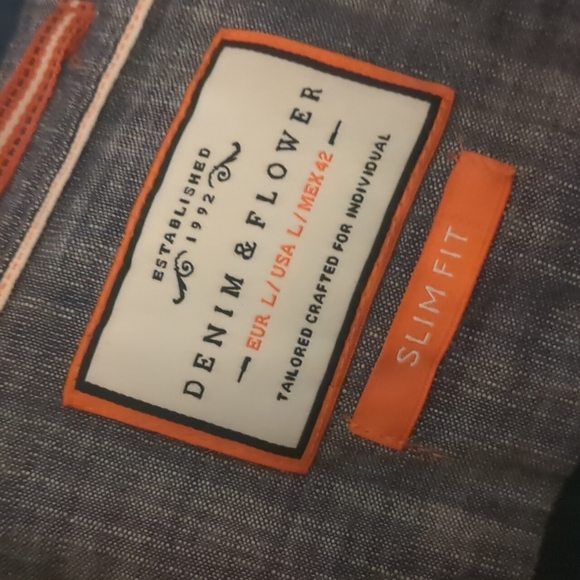 Denim & Flower "Foxy" Button Down - Picture 2 of 3